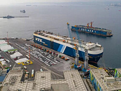 Después de casi una década, Puerto Valparaíso volvió a recibir naves Car Carrier