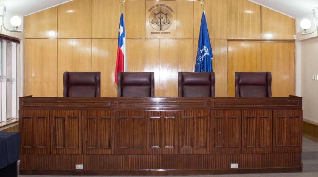 En la Corte de Apelaciones de Puerto Montt se debate en torno a la nueva normativa sobre control de asistencia a bordo. En la Corte de Apelaciones de Puerto Montt se debate en torno a la nueva normativa sobre control de asistencia a bordo.