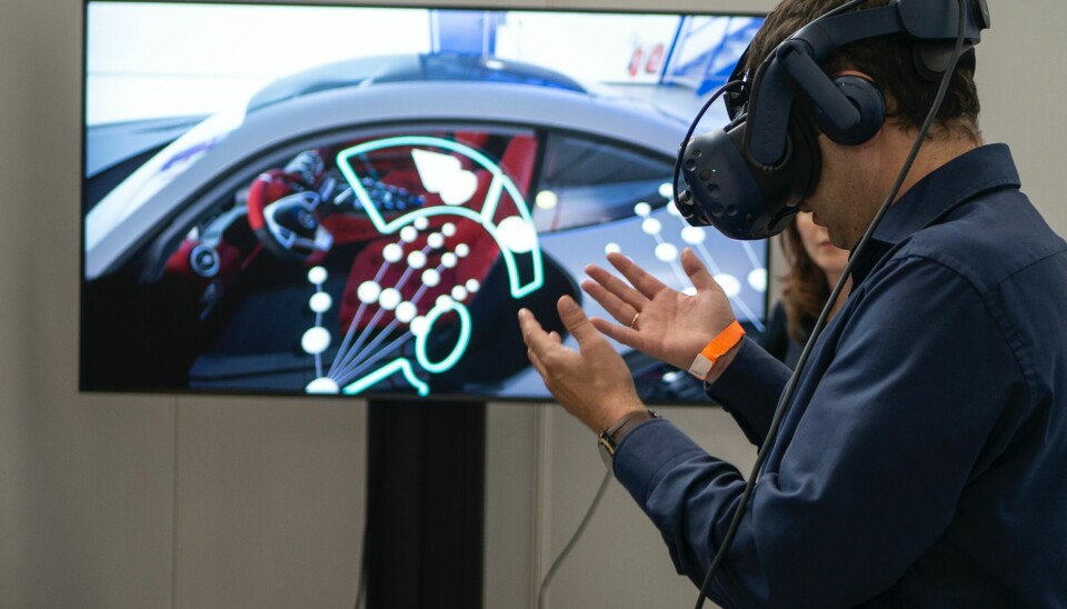 Los diseños de la firma nacional tienen la capacidad híbrida de operarse con o sin visores de realidad virtual.