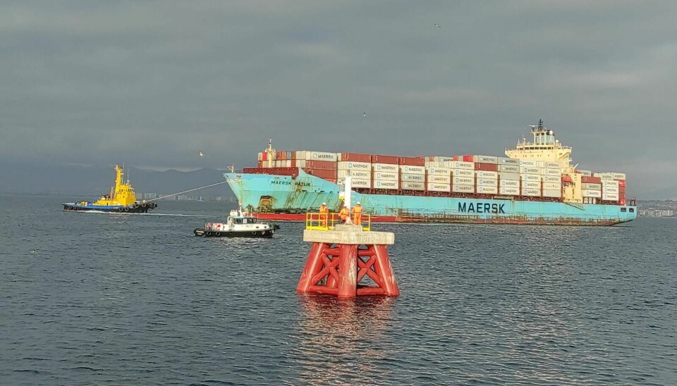 Desde la Maersk Batur descargaron 300 contenedores reefer vacíos preparanado la salida de cargas de fruta a partir de enero.