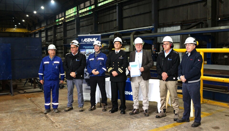 Autoridades de ASENAV y ASMAR tras el anuncio del inicio de la construcción.